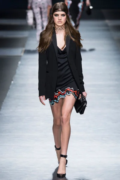 Look 54